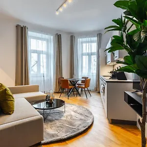 Trendy With - Smart Tv, Coffee Machine In Meidling , Wenen Oostenrijk