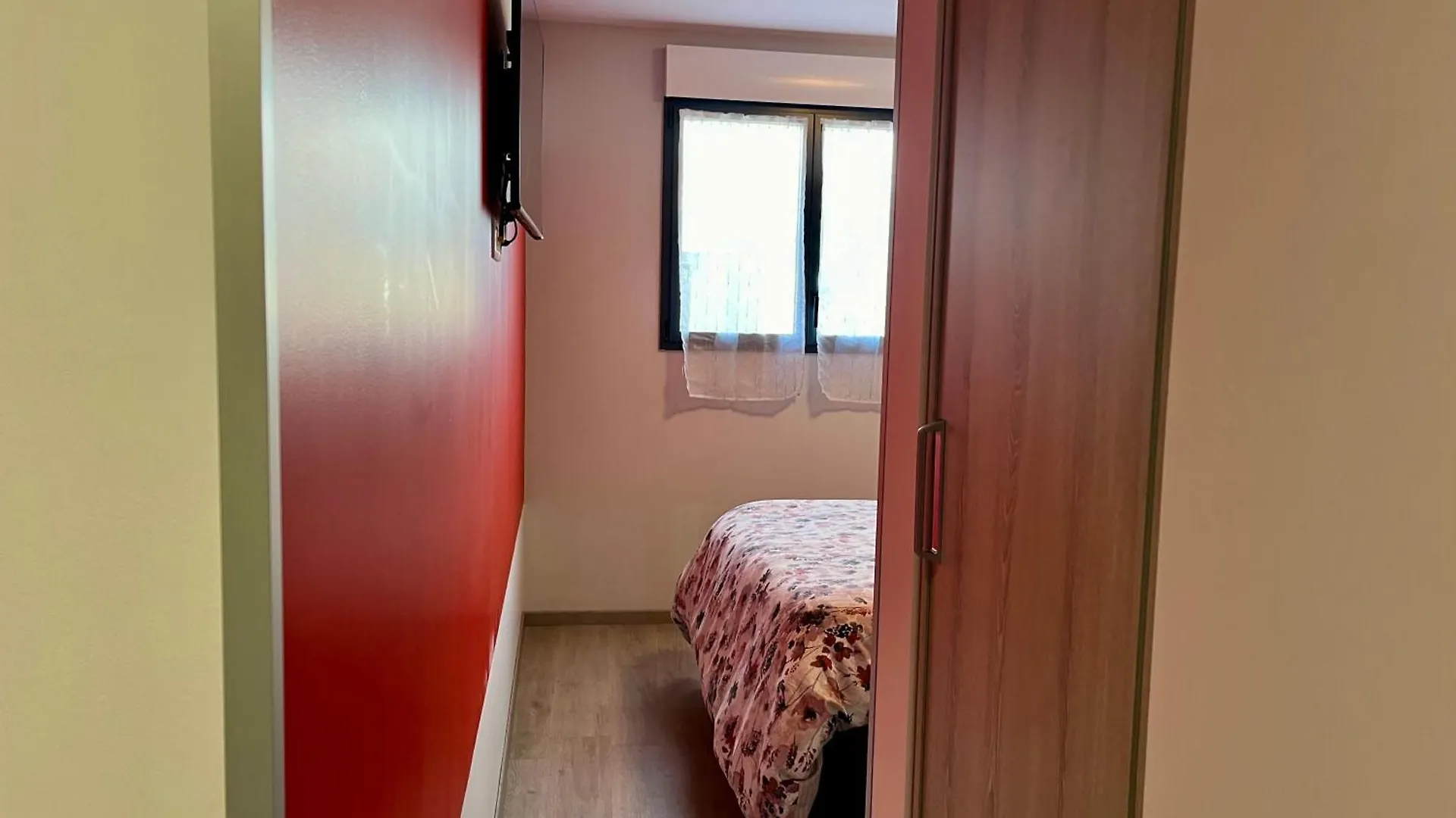 Loption Apartment Carbonne 0*,  France